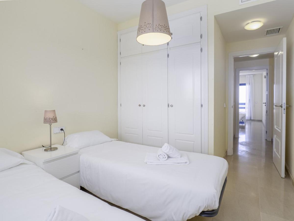 2307-Amazing 2Bedrooms Sea View Pool View مانيلفا المظهر الخارجي الصورة